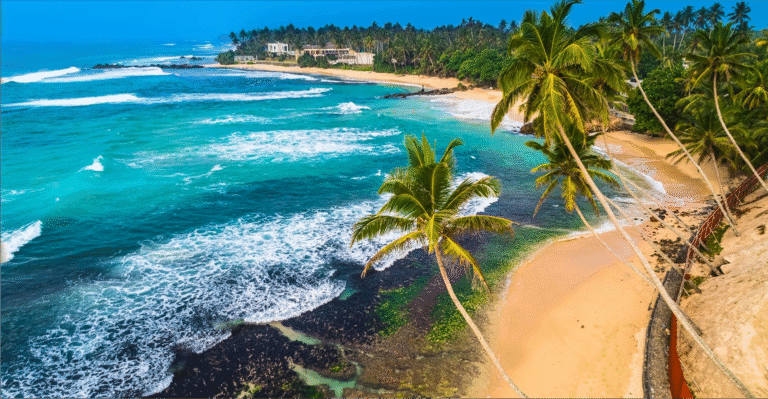 Unawatuna-Beach-Sri-Lanka-